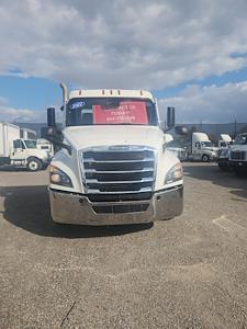 Used 2021 Freightliner Cascadia Detroit DD13 Semi Truck for sale #298324 - photo 2