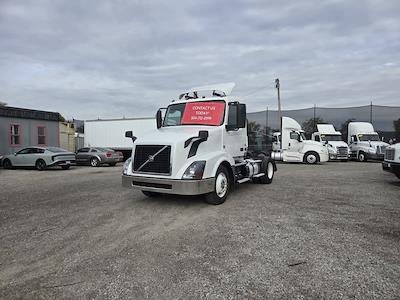 Used 2016 Volvo VNL Volvo D13 Semi Truck for sale #384061 - photo 1