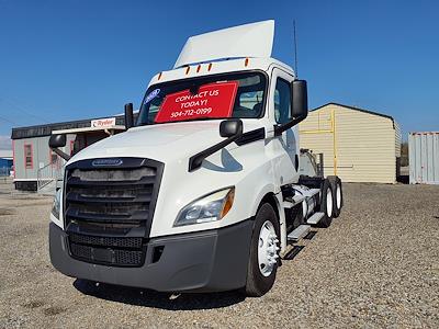 Used 2019 Freightliner Cascadia Detroit DD13 Semi Truck for sale #588275 - photo 1