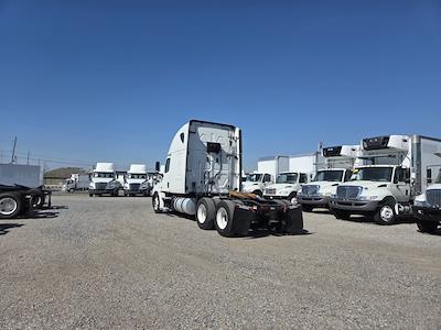 Used 2018 Freightliner Cascadia Detroit Diesel DD15 Semi Truck with Sleeper Cab for sale #588981 - photo 2