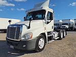 Used 2016 Freightliner Cascadia Cummins ISX Semi Truck for sale #658506 - photo 1