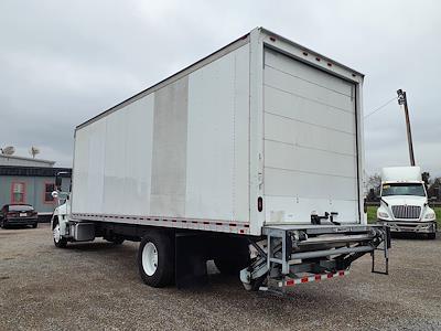 Used 2018 Hino 268A Single Cab Box Truck for sale #747389 - photo 2