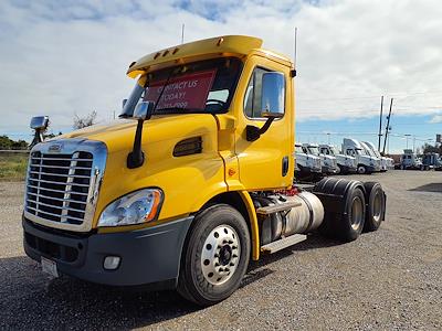 Used 2018 Freightliner Cascadia Detroit DD13 Semi Truck for sale #765492 - photo 1