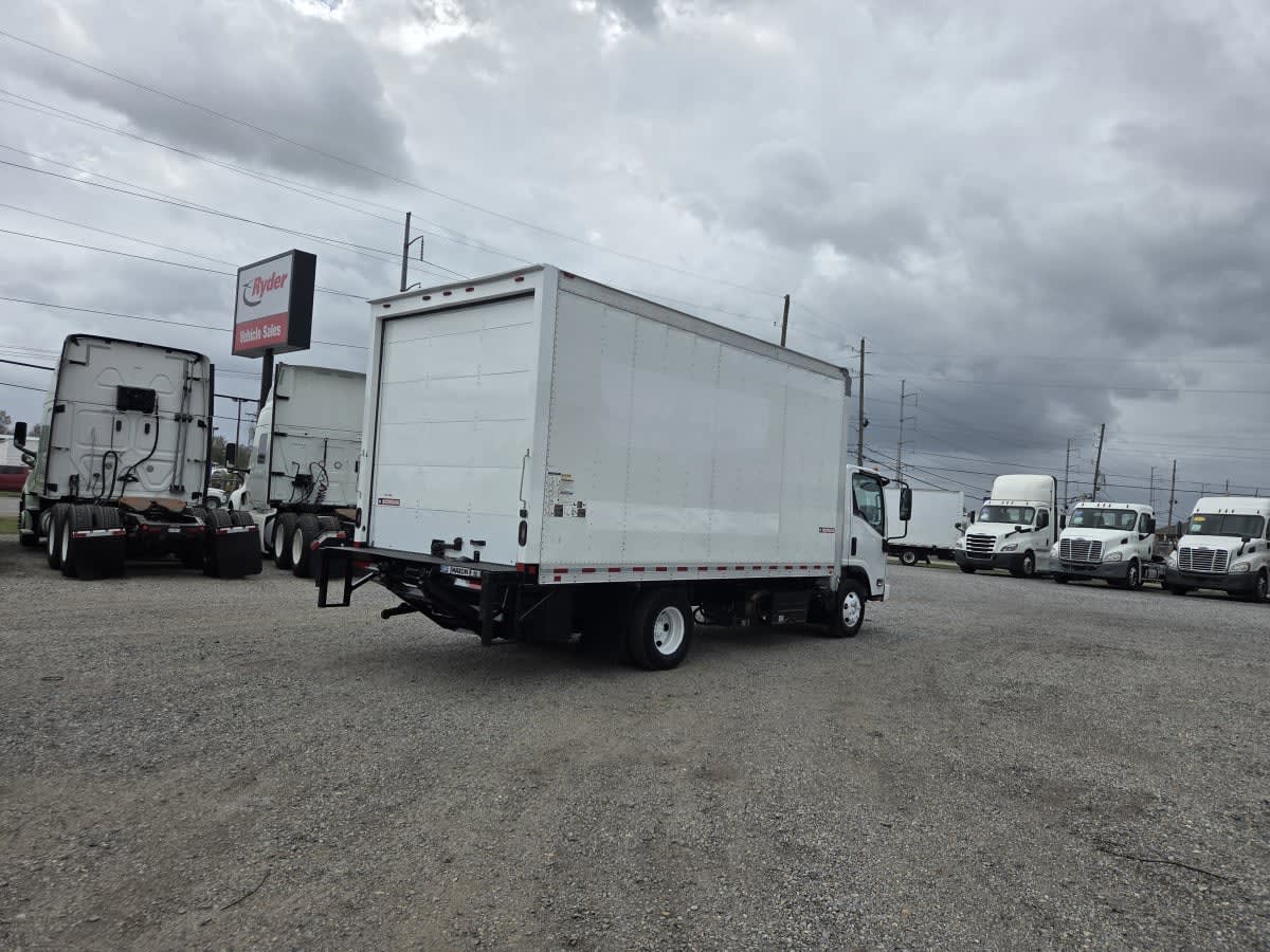 Used 2019 Isuzu NPR-HD - photo 7