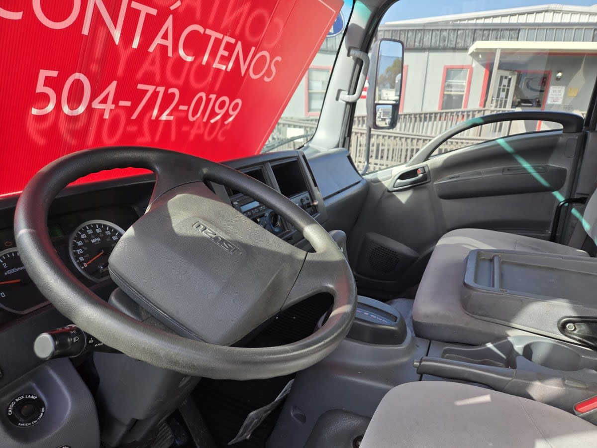 Used 2019 Isuzu NPR-HD - photo 9