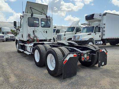 Used 2020 Freightliner Cascadia Detroit DD13 Semi Truck for sale #878438 - photo 2