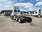 Used 2020 Freightliner Cascadia Detroit DD13 Semi Truck for sale #878447 - photo 2