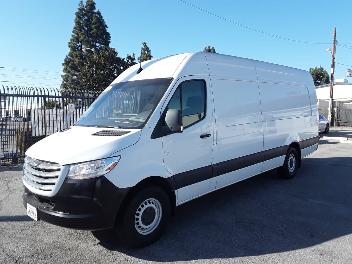 Used 2020 Freightliner Sprinter 2500 - photo 1
