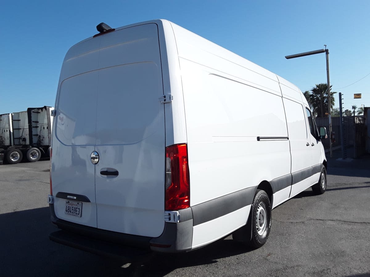 Used 2020 Freightliner Sprinter 2500 - photo 7