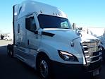 Used 2022 Freightliner Cascadia Detroit Diesel DD15 Semi Truck with Sleeper Cab for sale #566888 - photo 4