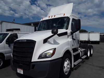 Used 2019 Freightliner Cascadia Detroit DD13 Semi Truck for sale #586018 - photo 1