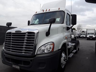 Used 2018 Freightliner Cascadia Detroit DD13 Semi Truck for sale #781956 - photo 1