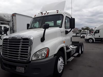 Used 2018 Freightliner Cascadia Detroit DD13 Semi Truck for sale #781957 - photo 1