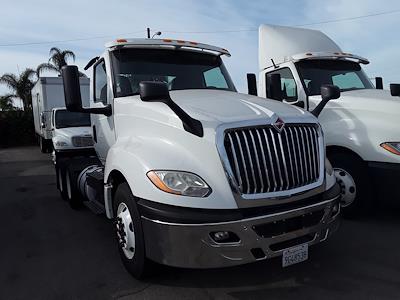 Used 2018 International LT International A26 Semi Truck for sale #789708 - photo 1