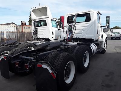 Used 2018 International LT International A26 Semi Truck for sale #789708 - photo 2