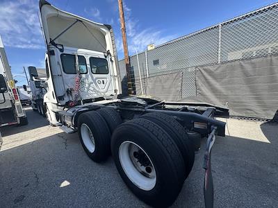 Used 2019 Freightliner Cascadia - photo 1