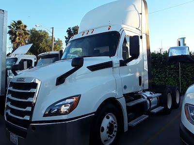 Used 2019 Freightliner Cascadia Cummins X15 Semi Truck for sale #840625 - photo 1