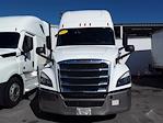 Used 2020 Freightliner Cascadia Detroit Diesel DD15 Semi Truck with Sleeper Cab for sale #898072 - photo 3