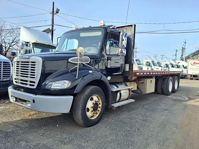 Used 2015 Freightliner M2 112 Conventional Cab Flatbed Truck for sale #328195 - photo 1