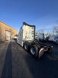 Used 2022 Freightliner Cascadia Detroit Diesel DD15 Semi Truck with Sleeper Cab for sale #531460 - photo 2