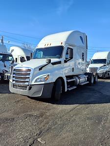 Used 2022 Freightliner Cascadia Detroit Diesel DD15 Semi Truck with Sleeper Cab for sale #569525 - photo 1