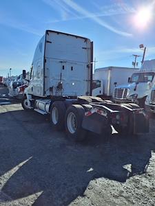 Used 2022 Freightliner Cascadia Detroit Diesel DD15 Semi Truck with Sleeper Cab for sale #569525 - photo 2