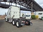 Used 2022 Freightliner Cascadia Detroit Diesel DD15 Semi Truck with Sleeper Cab for sale #569526 - photo 2