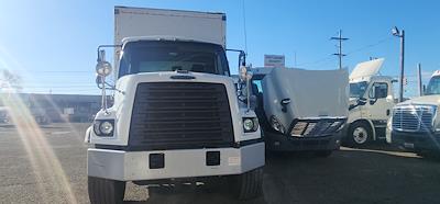 Used 2016 Freightliner 108SD Box Truck for sale #655522 - photo 2