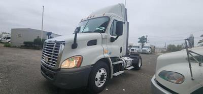 Used 2017 Freightliner Cascadia Detroit DD13 Semi Truck for sale #671998 - photo 1