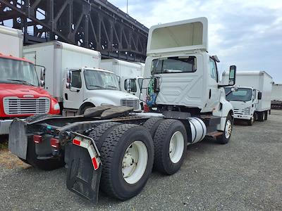 Used 2018 International LT Cummins X15, Signature Semi Truck for sale #684186 - photo 2
