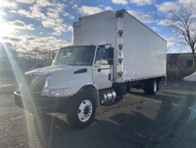 Used 2018 International DuraStar 4300 Box Truck for sale #686544 - photo 1
