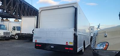 Used 2018 Freightliner MT 45 Step Van / Walk-in for sale #744187 - photo 2