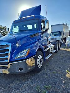 Used 2019 Freightliner Cascadia Detroit DD13 Semi Truck for sale #788648 - photo 1