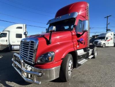 Used 2019 Freightliner Cascadia Detroit Diesel DD15 Semi Truck for sale #862565 - photo 1