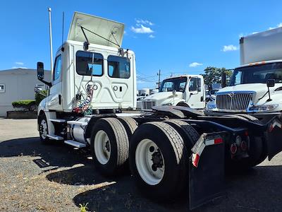 Used 2019 Freightliner Cascadia Detroit Diesel DD15 Semi Truck for sale #868160 - photo 2