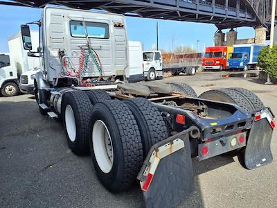 Used 2019 Volvo VNR Volvo D13 Semi Truck for sale #868579 - photo 2