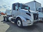 Used 2019 Volvo VNR Volvo D13 Semi Truck for sale #868579 - photo 4