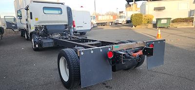 Used 2019 Isuzu NRR Regular Cab Cab Chassis for sale #869508 - photo 2