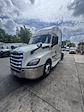 Used 2019 Freightliner Cascadia Detroit Diesel DD15 Semi Truck with Sleeper Cab for sale #873550 - photo 1
