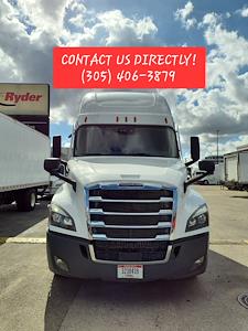 Used 2022 Freightliner Cascadia Detroit Diesel DD15 Semi Truck with Sleeper Cab for sale #581917 - photo 2