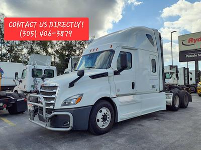Used 2023 Freightliner Cascadia - photo 1