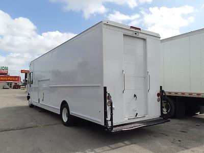 Used 2017 Freightliner MT 55 Step Van / Walk-in for sale #682330 - photo 2