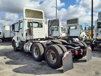 Used 2018 International LT - photo 1