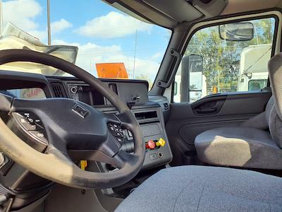 Used 2018 International LT - photo 1