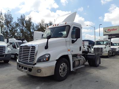 Used 2018 Freightliner Cascadia Cummins X15 Semi Truck for sale #785931 - photo 1