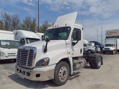 Used 2018 Freightliner Cascadia Cummins X15 Semi Truck for sale #785933 - photo 1