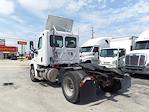 Used 2018 Freightliner Cascadia Cummins X15 Semi Truck for sale #785933 - photo 2