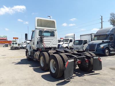 Used 2018 International LT International A26 Semi Truck for sale #789712 - photo 2