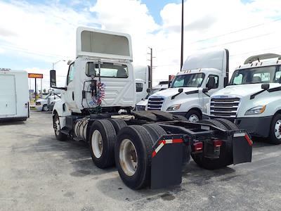 Used 2018 International LT International A26 Semi Truck for sale #790952 - photo 2