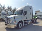 Used 2019 Freightliner Cascadia Detroit Diesel DD15 Semi Truck with Sleeper Cab for sale #804077 - photo 1